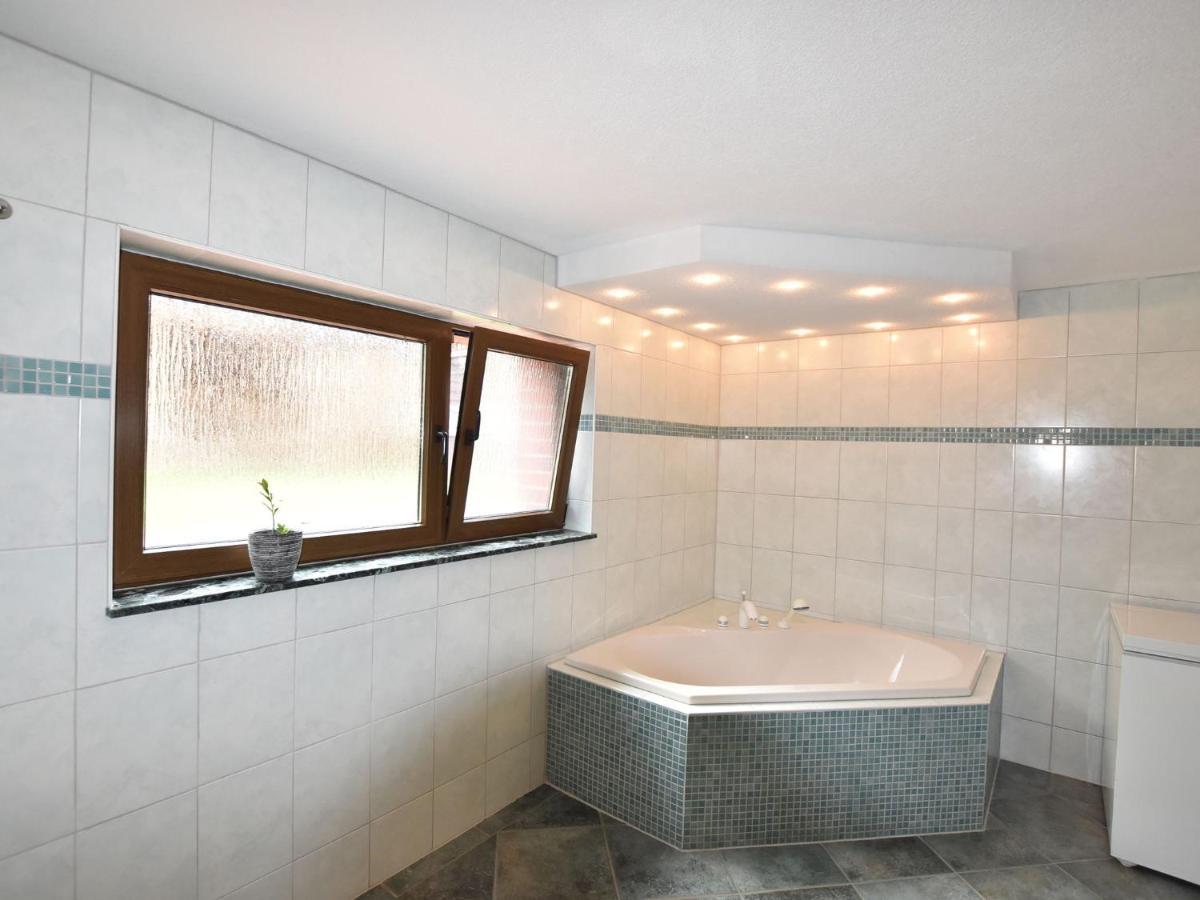 Modern Apartment in Kropelin near the Sea Zimmer foto